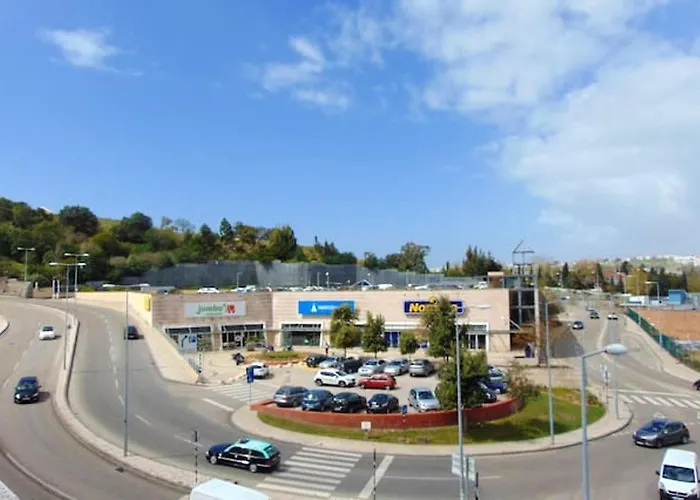 Bright In With Shared Pool Almada