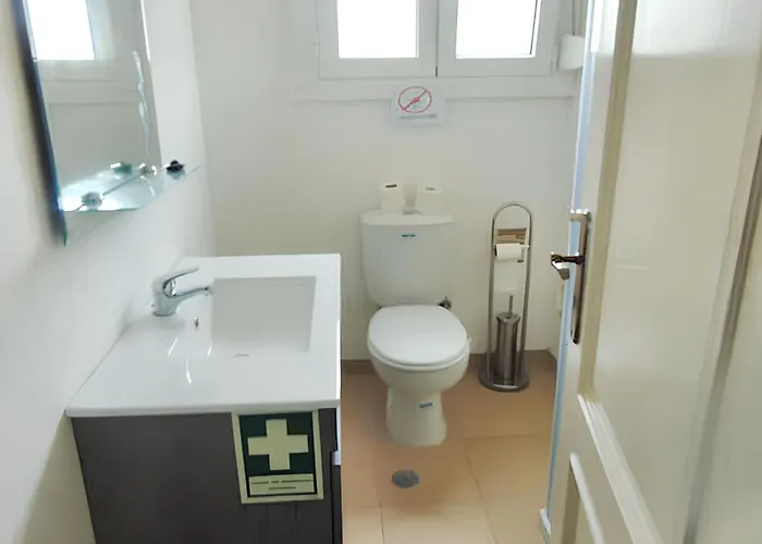 Apartamento Bright In With Shared Pool Almada